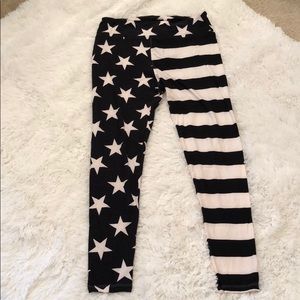 LuLaRoe Tall and Curvy Leggings